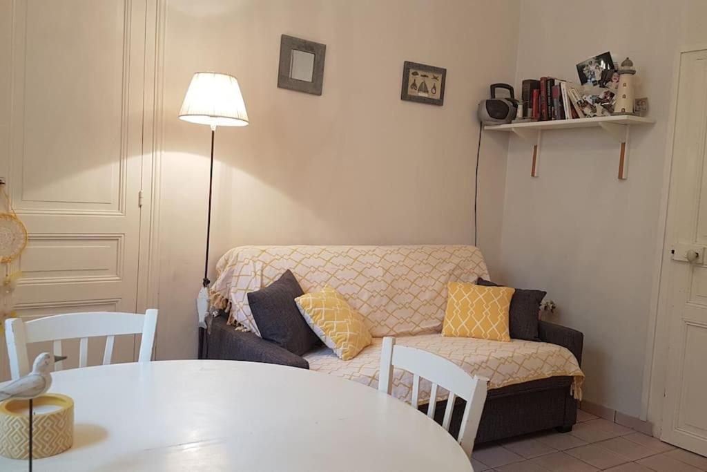 Appartement Authentique Appartement, 20m De La Grande
